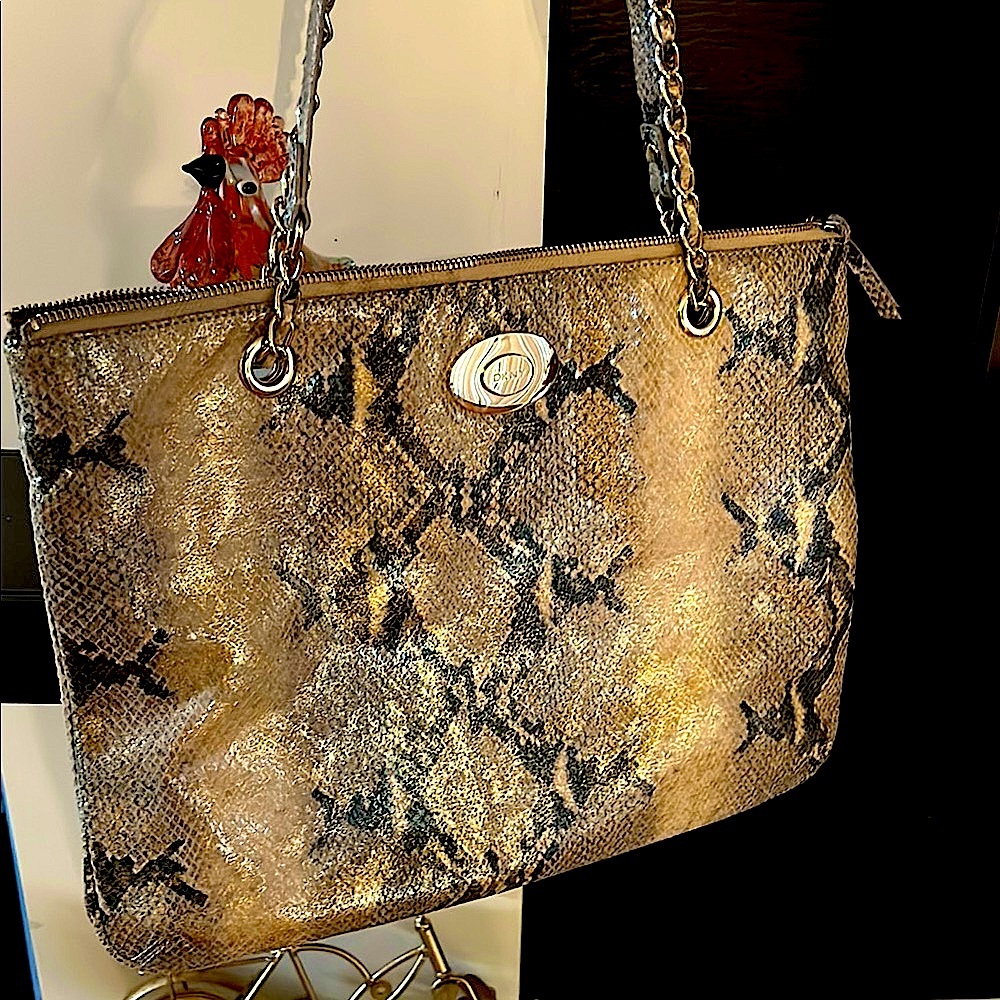 Elegant DKNY Black & Gold Snakeskin Patterned Women's tote bag!